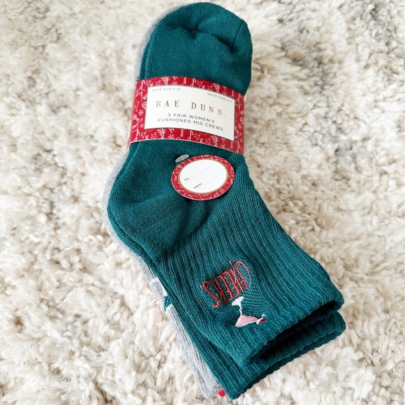 NEW Rae Dunn Mid Crew Christmas Socks - Picture 4 of 5